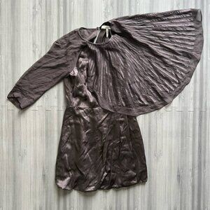 BCBGMAXAZRIA 💯 Silk Gray Dress with Pleated Overlay Size 0